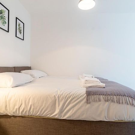 Copenhagen Court Apartments Basingstoke Esterno foto