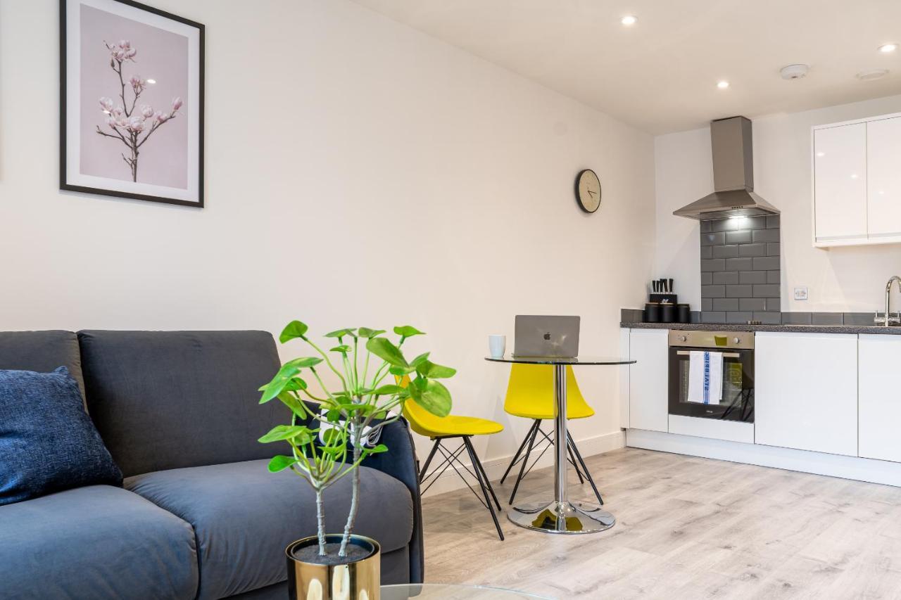Copenhagen Court Apartments Basingstoke Esterno foto