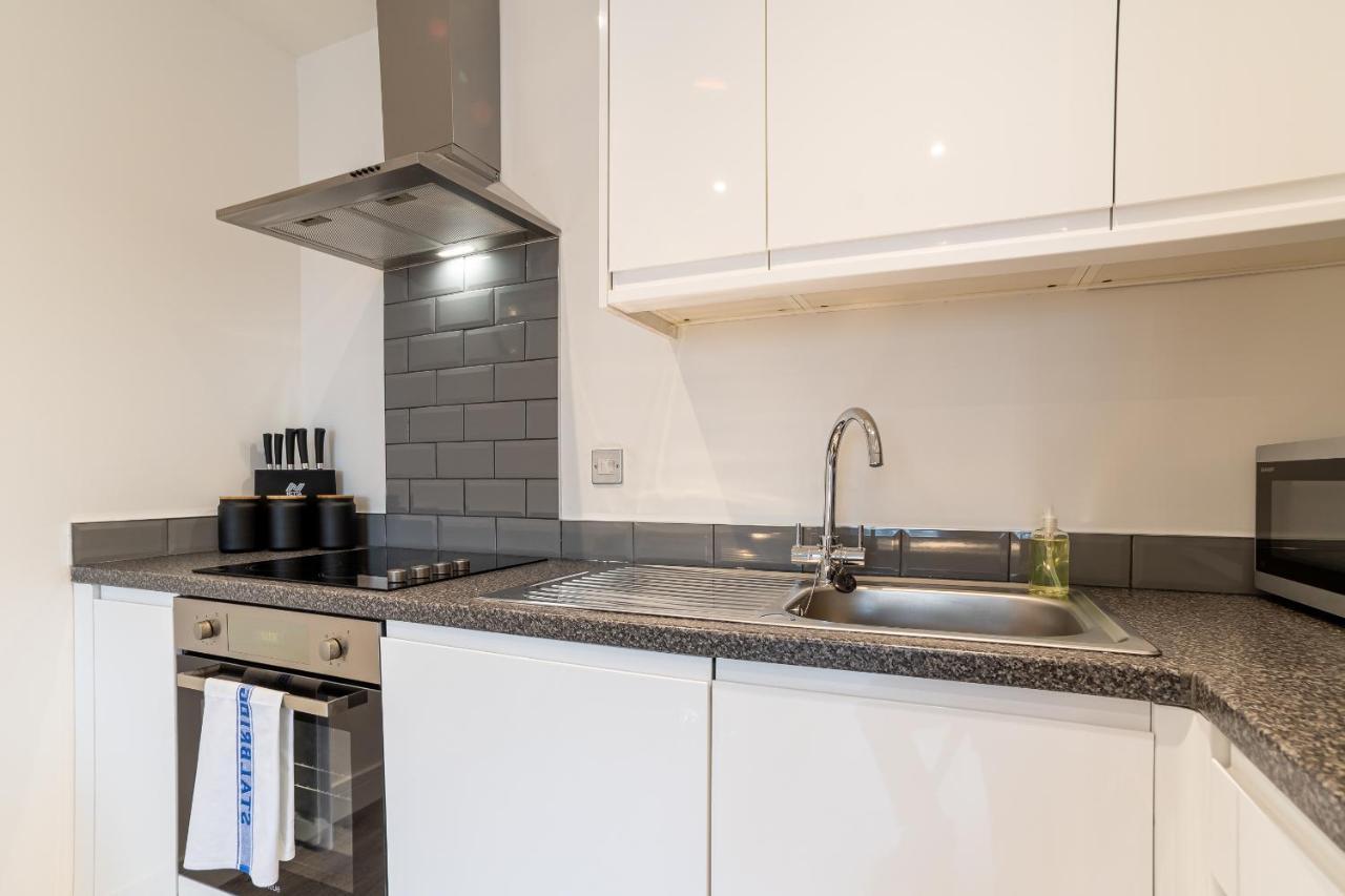 Copenhagen Court Apartments Basingstoke Esterno foto