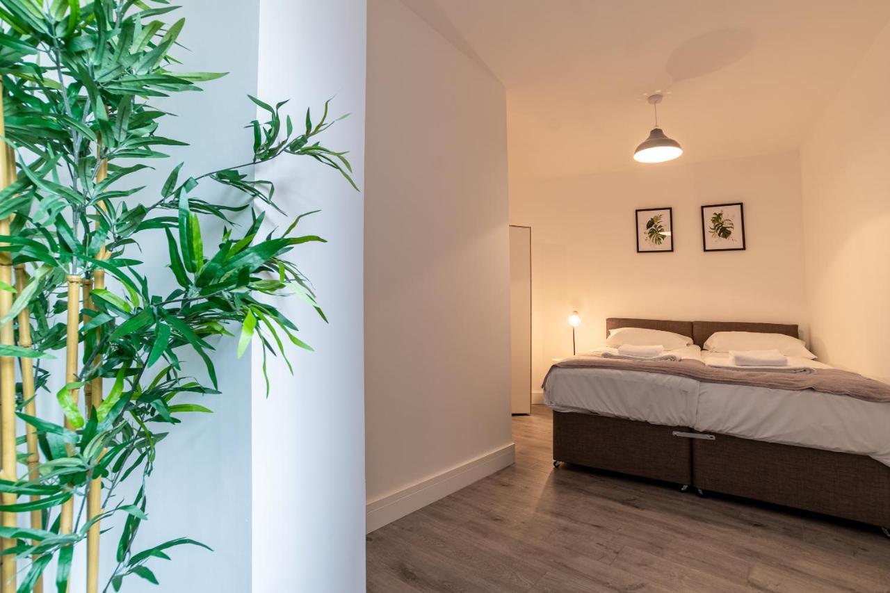 Copenhagen Court Apartments Basingstoke Esterno foto