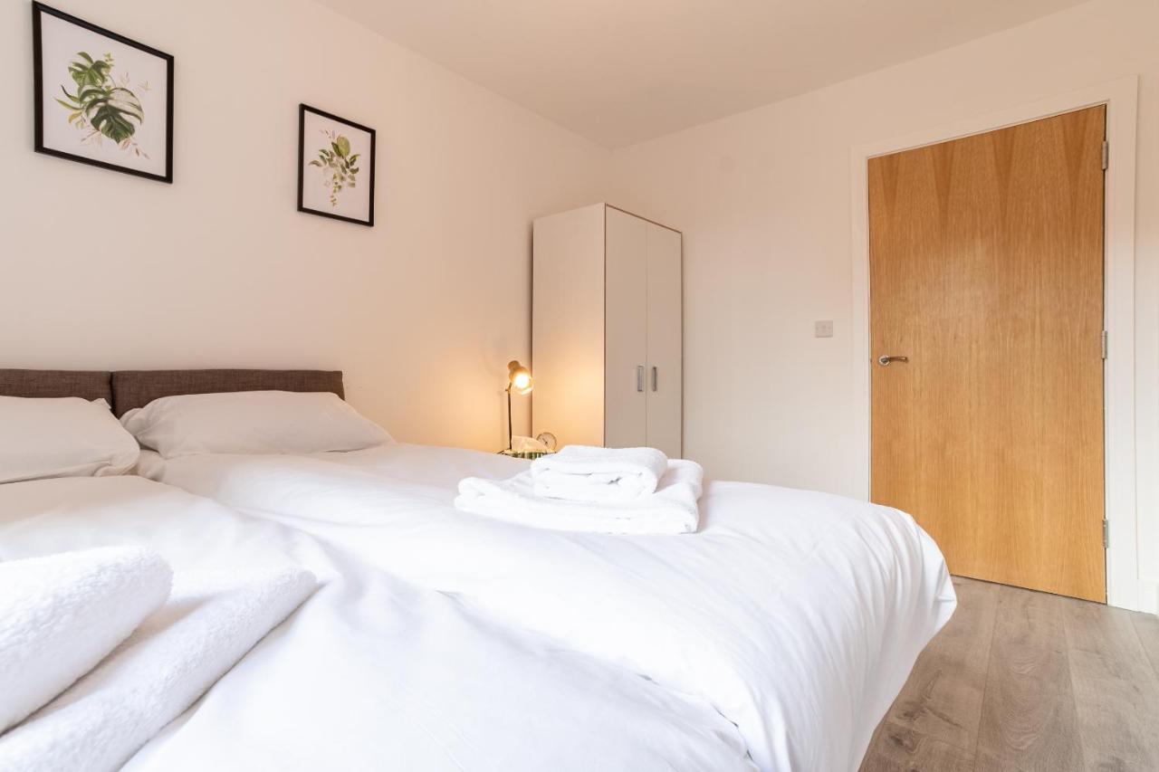 Copenhagen Court Apartments Basingstoke Esterno foto
