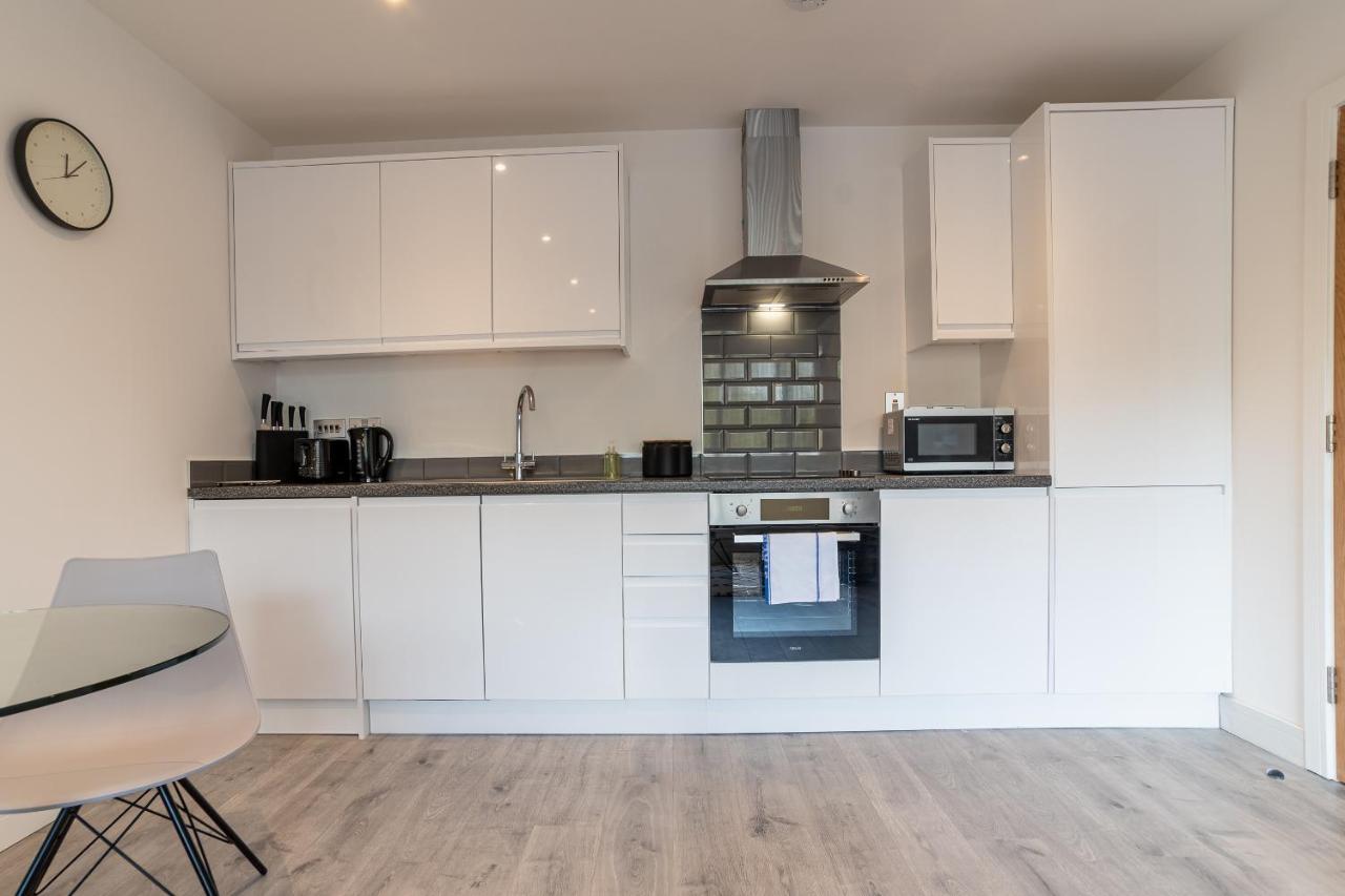 Copenhagen Court Apartments Basingstoke Esterno foto