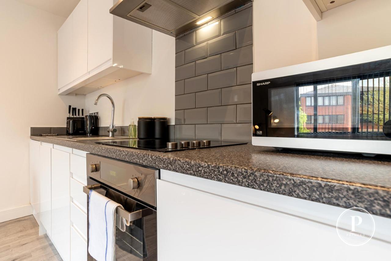 Copenhagen Court Apartments Basingstoke Esterno foto