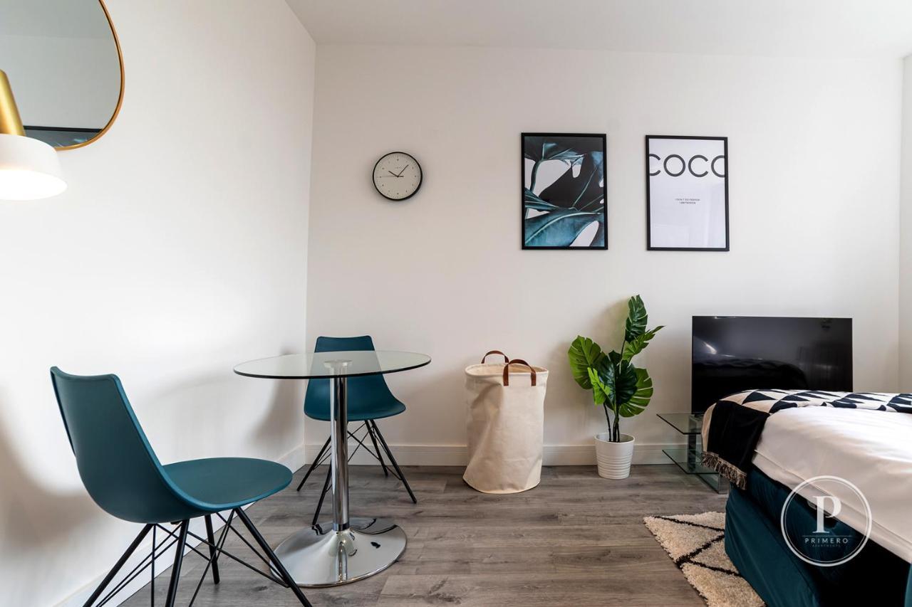 Copenhagen Court Apartments Basingstoke Esterno foto